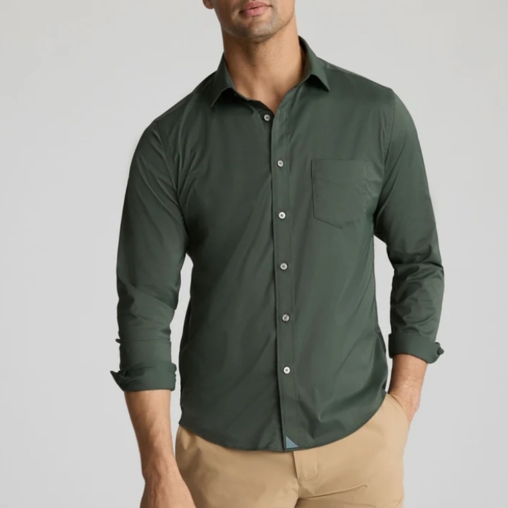 UNTUCKit Performance Gironde Button Down Shirt NWT - image 1